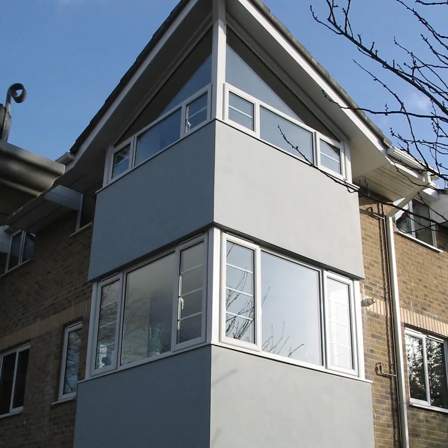 Bay Windows Mile End